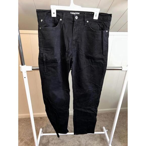 Levi’s Black Jeans - Picture 1 of 2